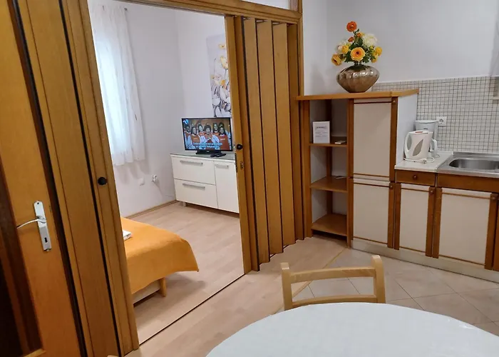 Apartment Mg Ravlic Makarska