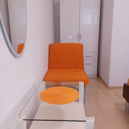 Mg Ravlic מאקרסקה