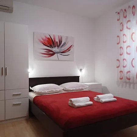 Mg Ravlic Apartamento *