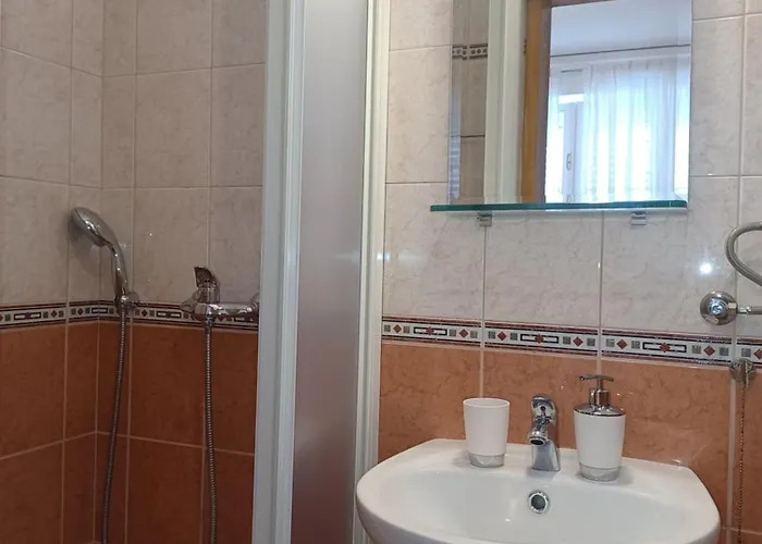 Mg Ravlic Макарська