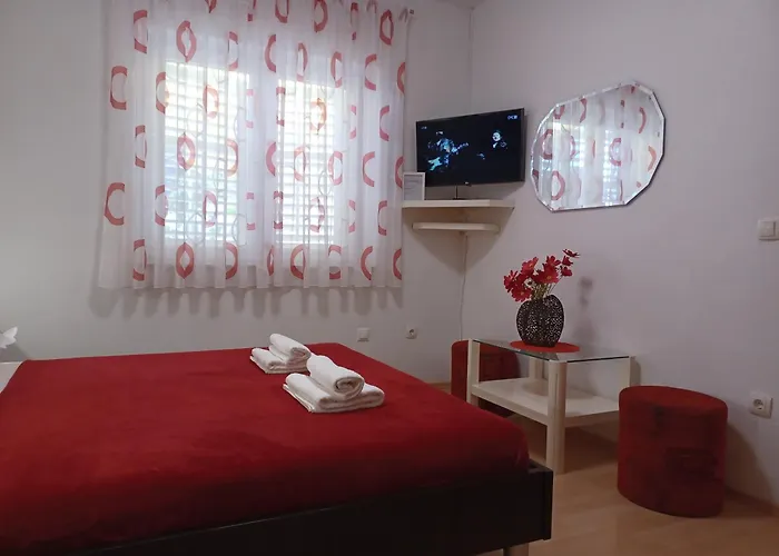 Mg Ravlic * Макарська