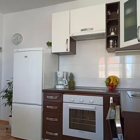 Daire Mg Ravlic Makarska